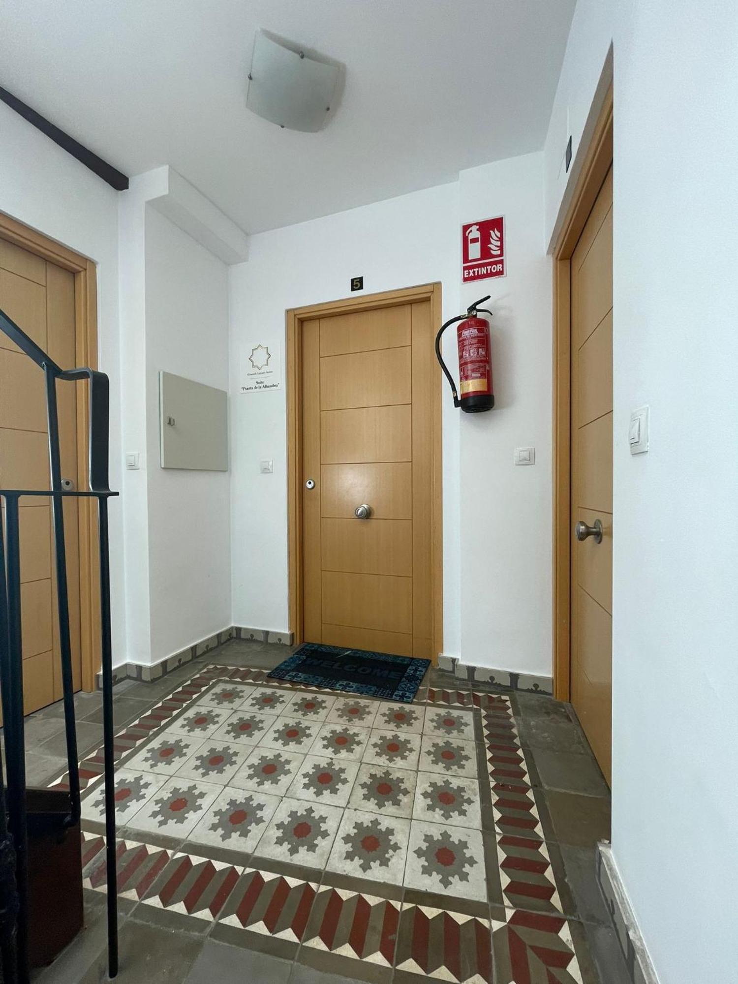 Suite Puerta De La Alhambra Granada Luaran gambar